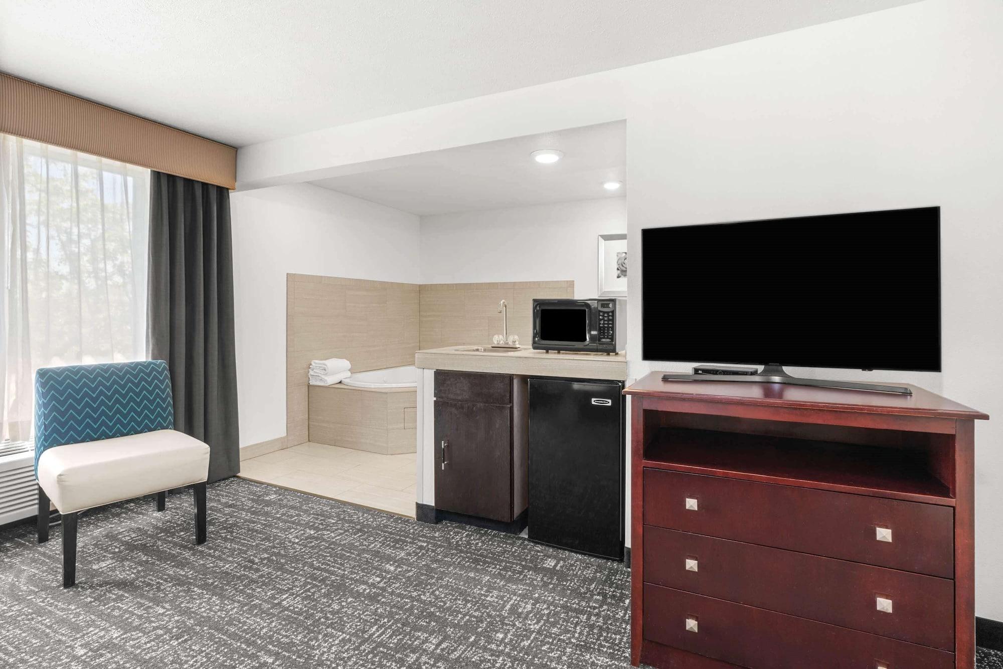 La Quinta By Wyndham Portland Nw Hotell Exteriör bild