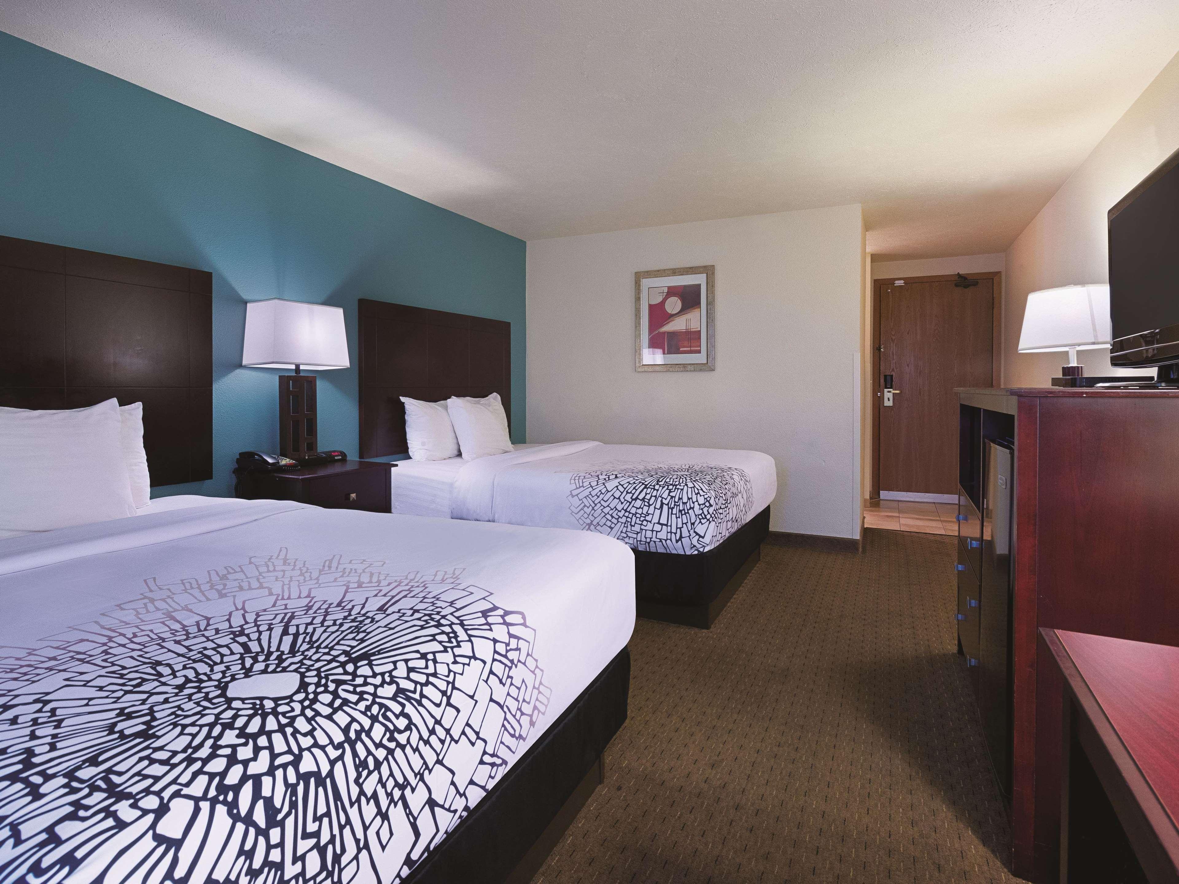 La Quinta By Wyndham Portland Nw Hotell Exteriör bild