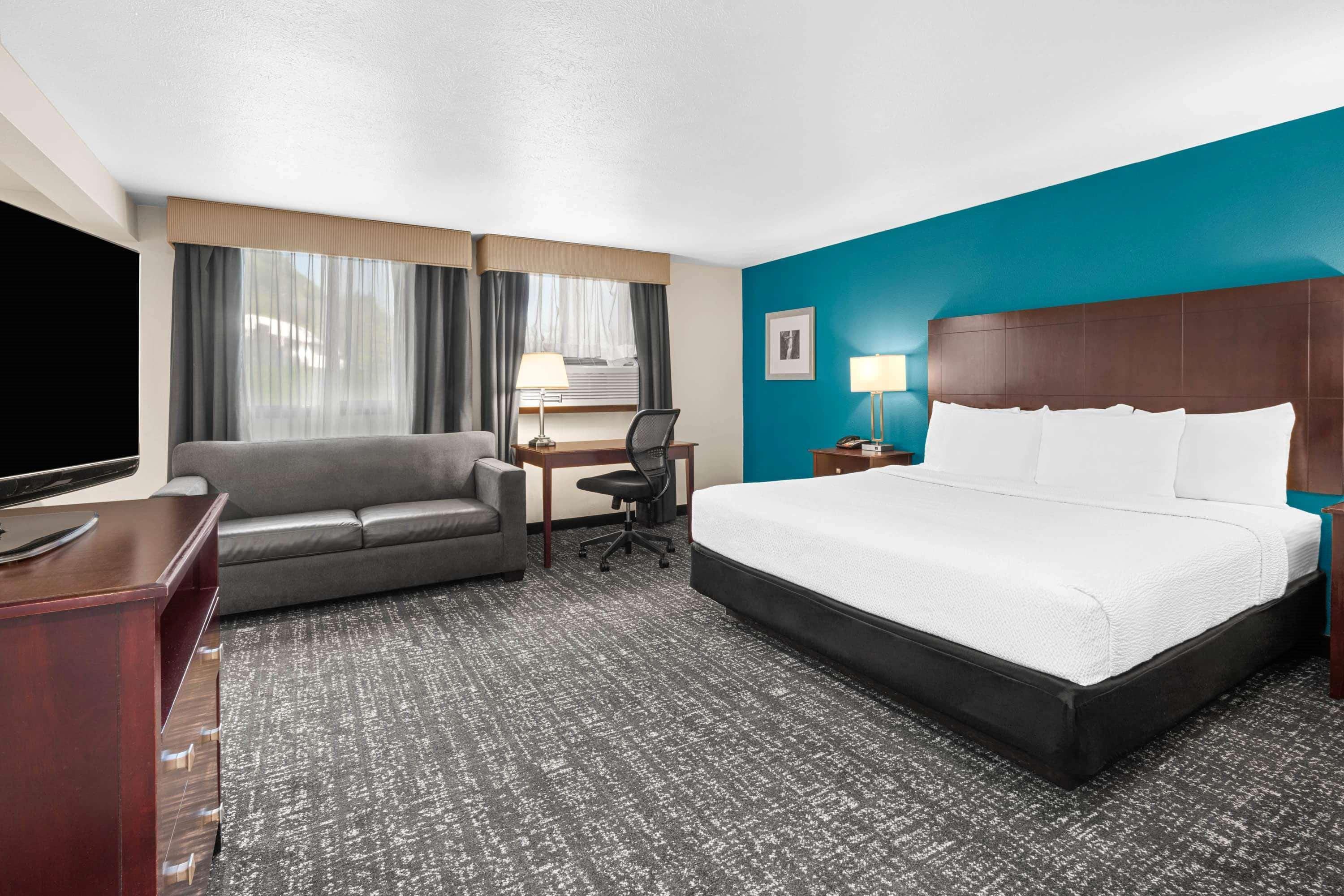 La Quinta By Wyndham Portland Nw Hotell Exteriör bild