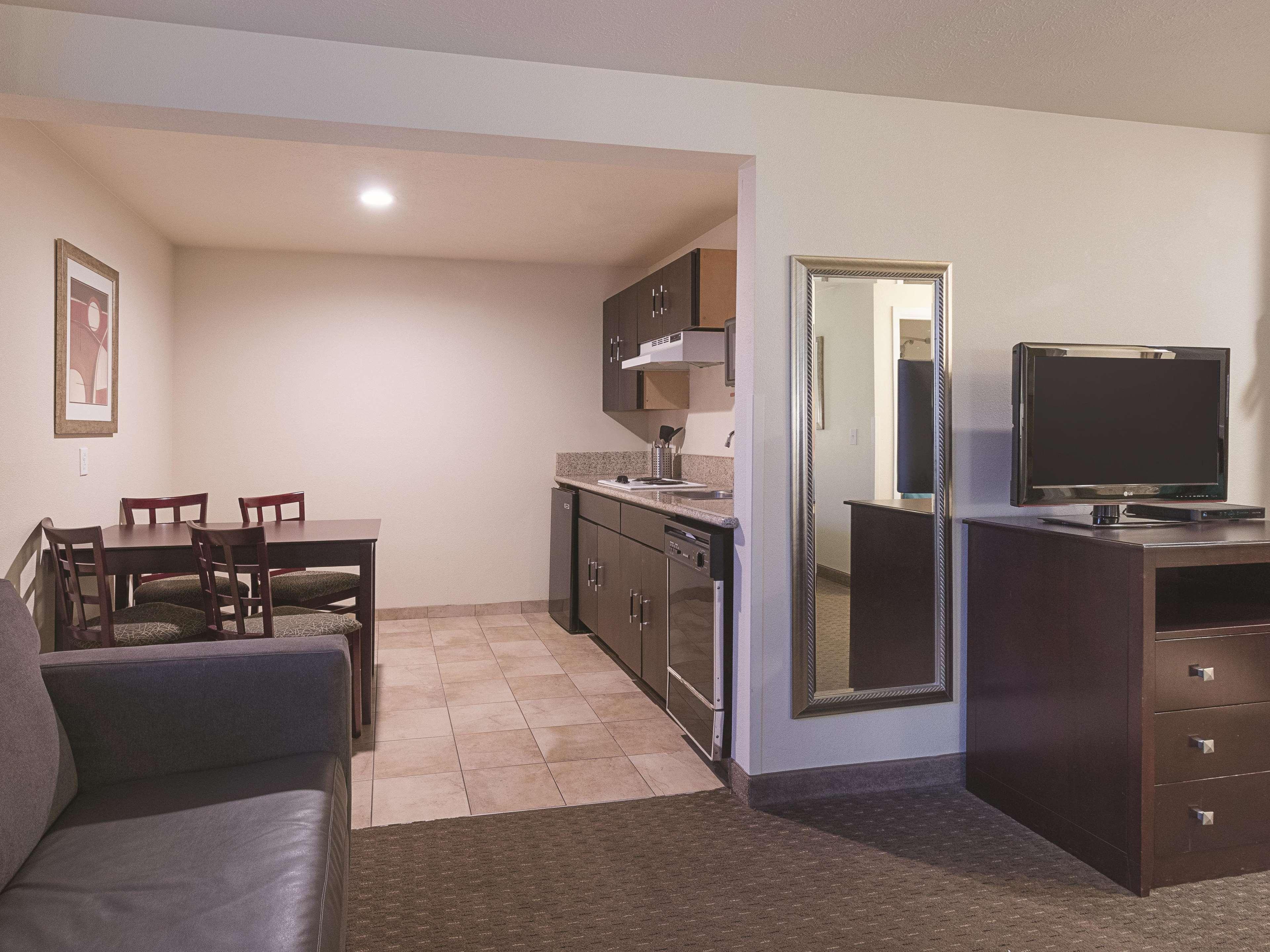 La Quinta By Wyndham Portland Nw Hotell Exteriör bild