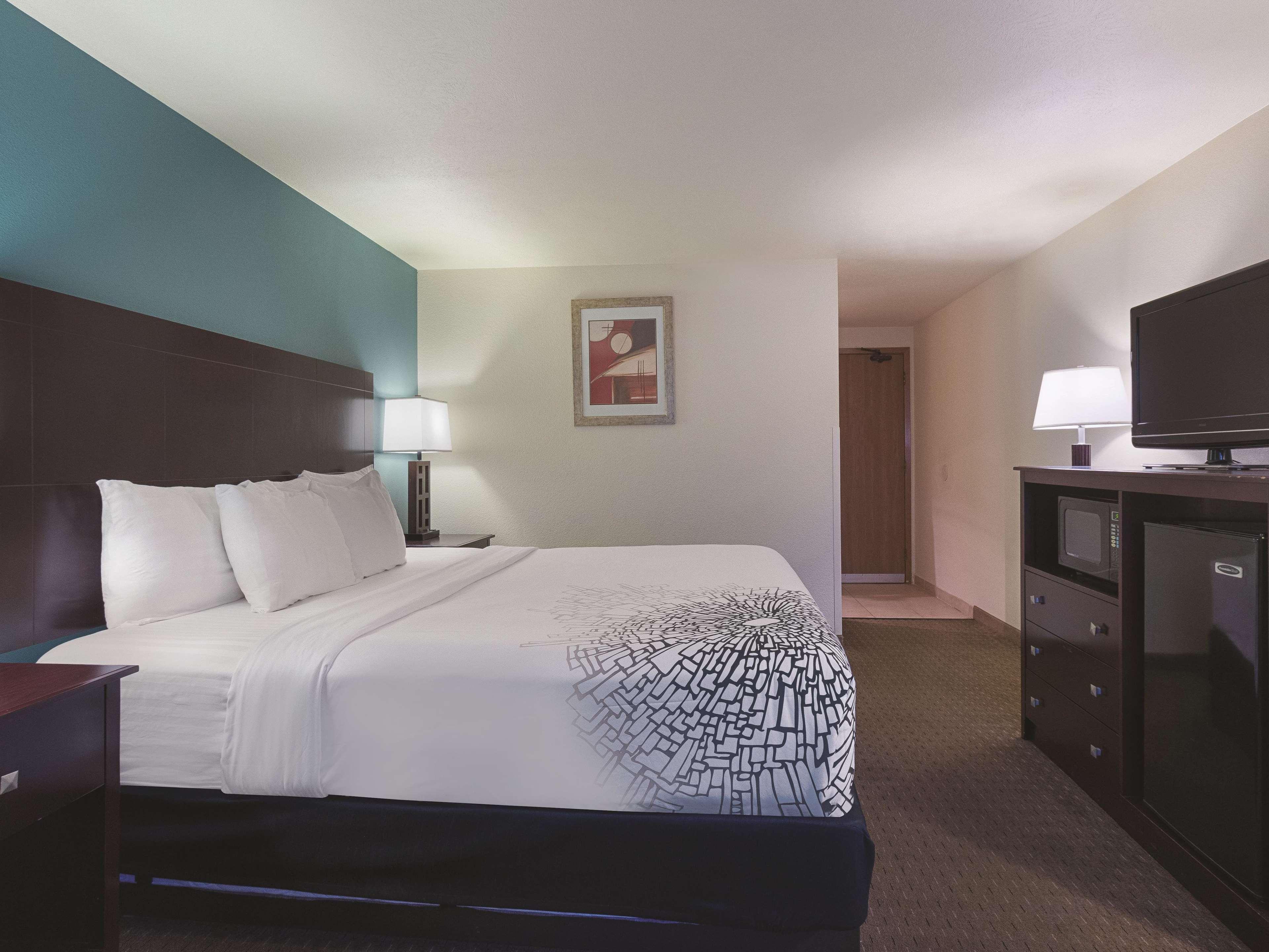 La Quinta By Wyndham Portland Nw Hotell Exteriör bild