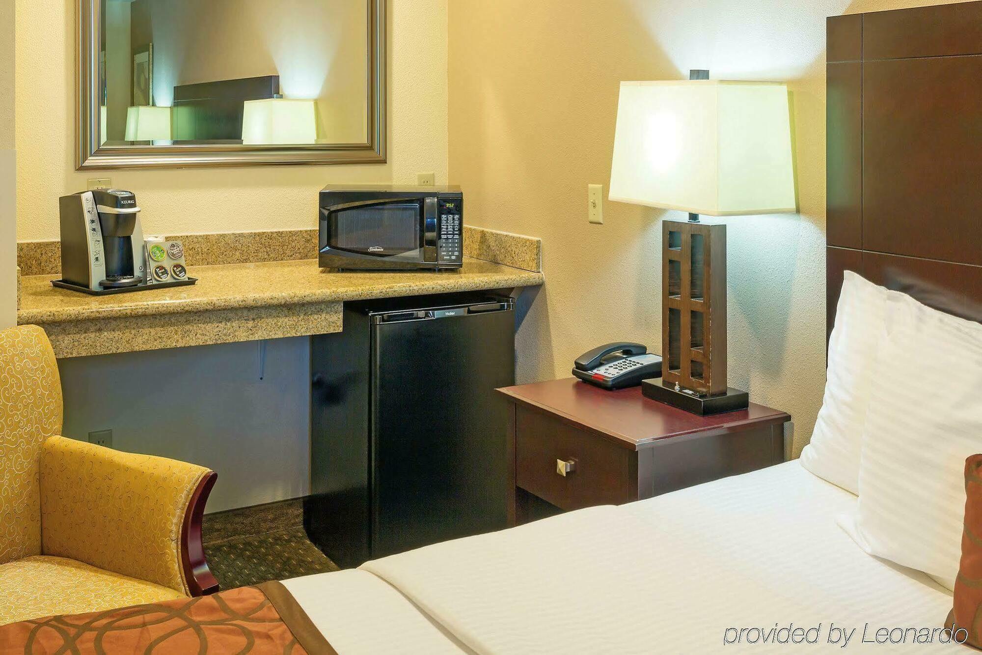 La Quinta By Wyndham Portland Nw Hotell Exteriör bild